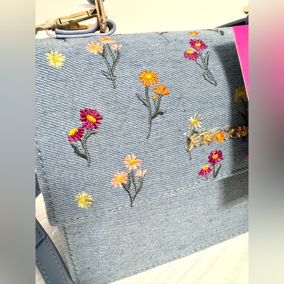 **SOLD** Betsey Johnson Floral Embroidered Denim Handbag Bag - Picture 6 of 12